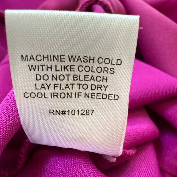 NWT Alexia Admor Willow Wide Leg Short Sleeve Jumpsuit in Magenta Size Small - Picture 12 of 12